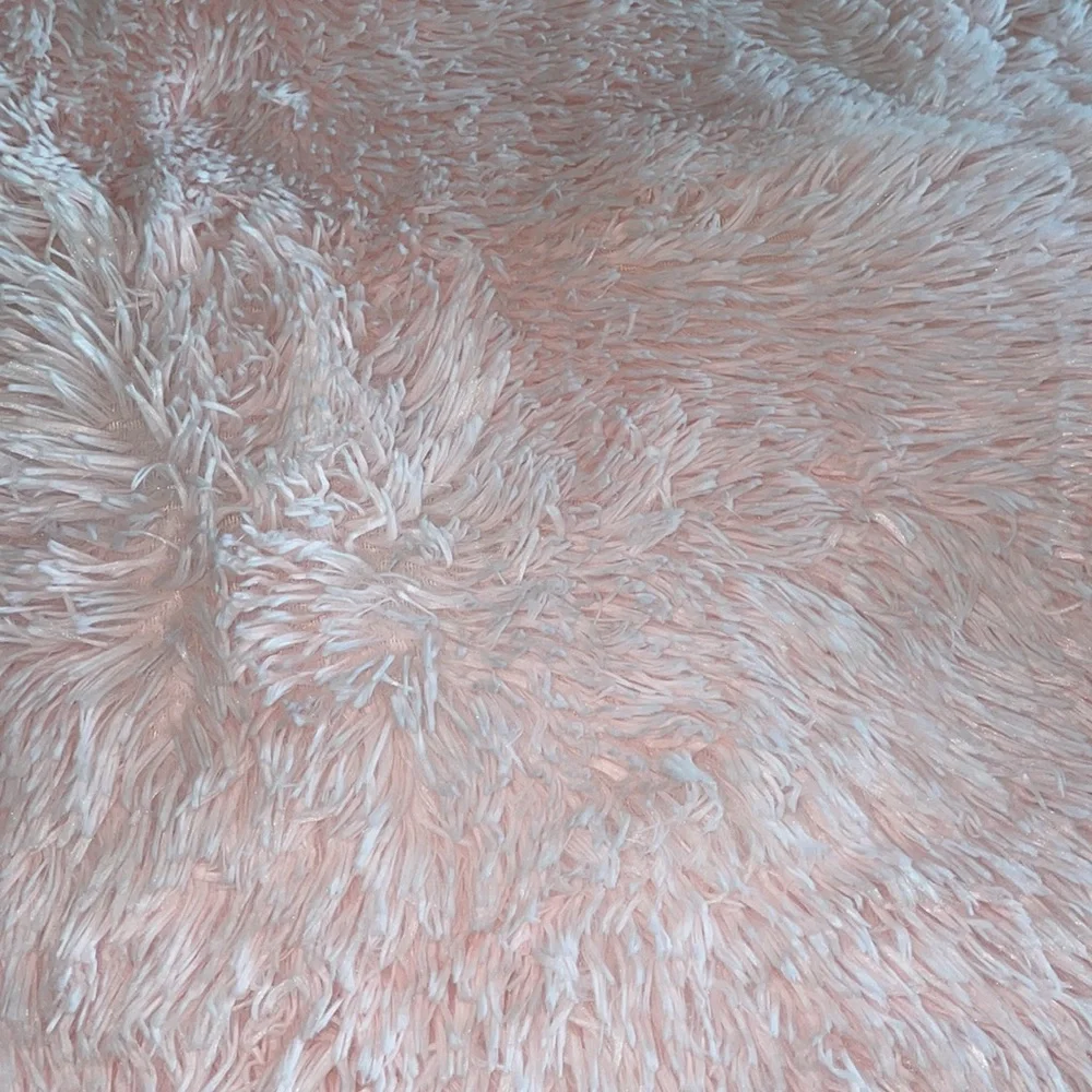 Pink Fuzzy Rug - Picture 4 of 5